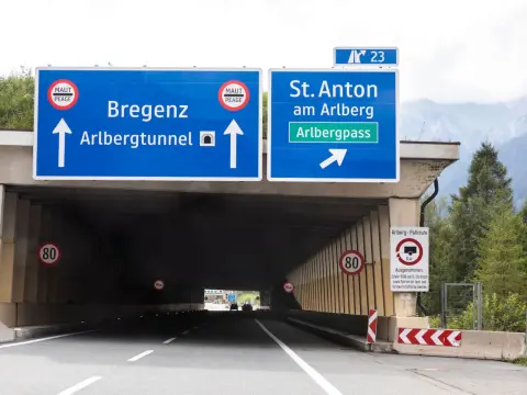 Arlbergtunnel umfahren - Routen, Maut und wichtige Regeln