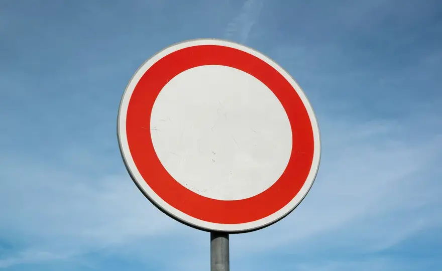 Durchfahrt verboten - Kosten, Zeichen 250 und „Anlieger frei“