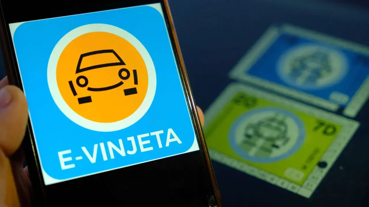 E-Vignette App für Slowenien. So wird die Maut für dein Wohnmobil digital bezahlt.